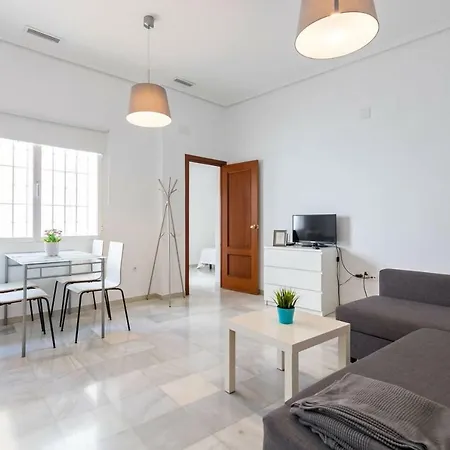 Veronica City Center Oasis Apartment *